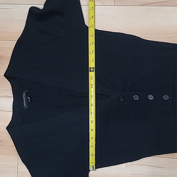 Banana Republic women's small black sweater - Picture 7 of 8